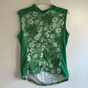 GORGEOUS GREEN TROPICAL PRINT PEARL IZUMI 3/4 ZIP SLEEVELESS JERSEY SIZE MEDIUM